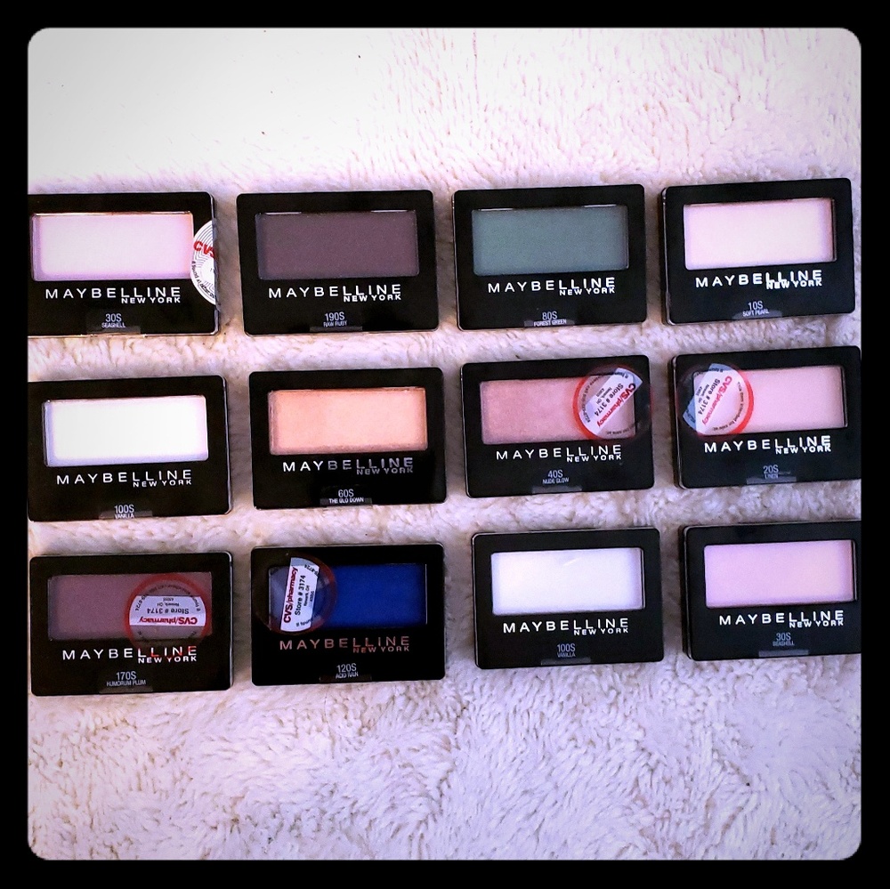 Maybelline eyeshadow singles × 12